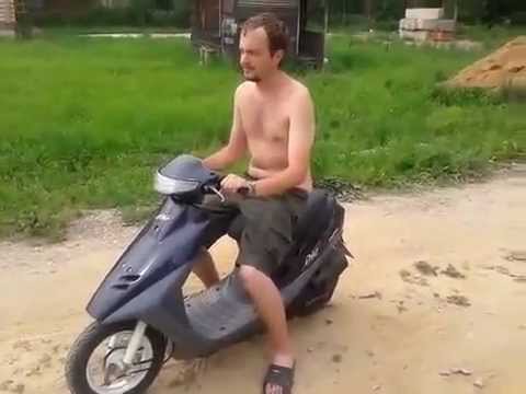 Резвый скутер / Fast scooter - Популярные видеоролики!