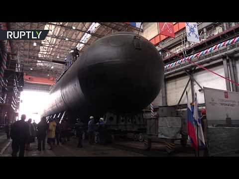 В Санкт-Петербурге торжественно спущена на воду новая подводная лодка «Кронштадт» - Популярные видеоролики!