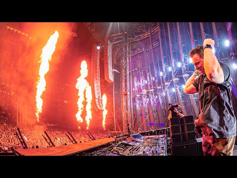 Hardwell EPIC Intro @ Ultra Music Festival Miami 2023 - Популярные видеоролики!