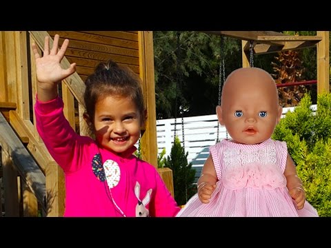 Селин и кукла Baby Born гуляют с коляской. Видео для детей. Игрушки для девочки. - Популярные видеоролики!