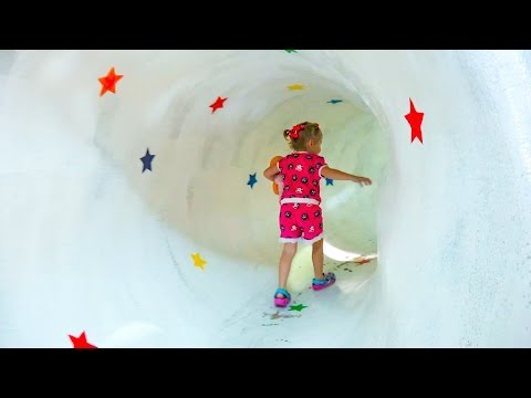 Влог: Настя едет в детский музей с горками и мишками тедди - Популярные видеоролики!