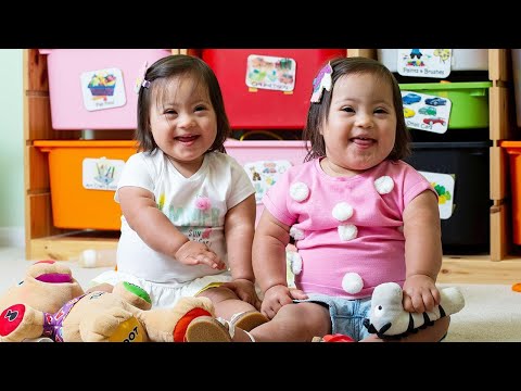 Rare Twins With Down Syndrome Are 1 in a Million - Популярные видеоролики!