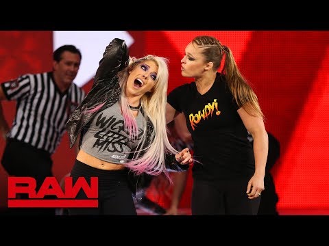Ronda Rousey violates suspension to brutalize Alexa Bliss: Raw, July 16, 2018 - Популярные видеоролики!