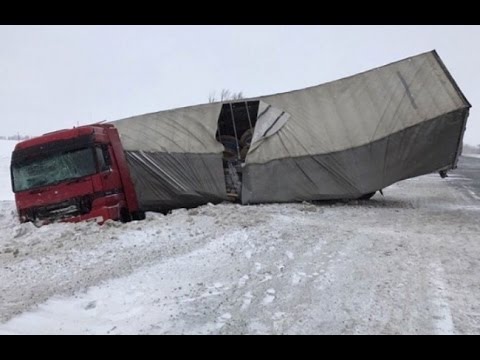 Жесткие аварии грузовиков зима 2017 Страшные аварии, смертельные аварии - Популярные видеоролики!