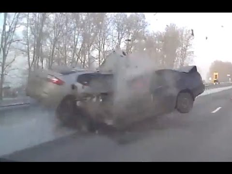 Подборка жестких аварий ◈ Жёсткие аварии Ноября - Популярные видеоролики!